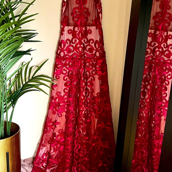 Beautiful ruby party/prom dress with shorter front and small train in the back. - Picture 4 of 4
